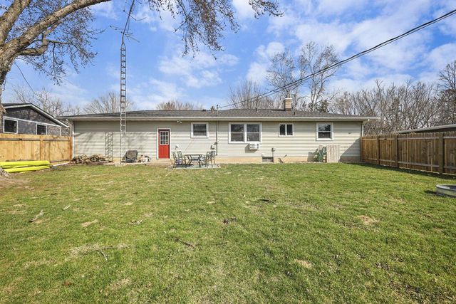 487 W Main Street, Evansville, WI 53536