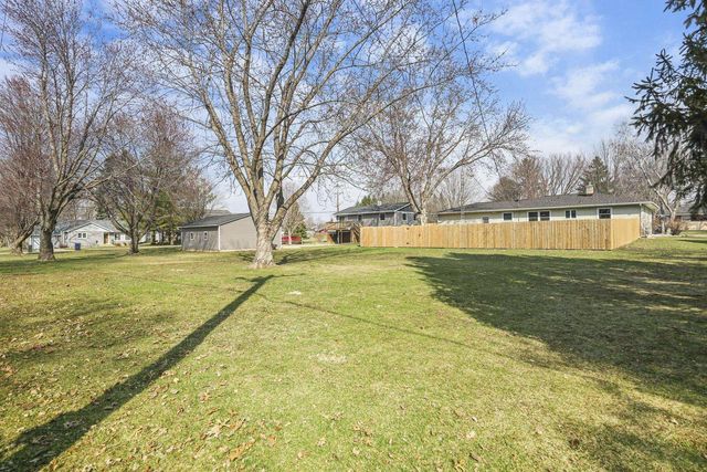 487 W Main Street, Evansville, WI 53536