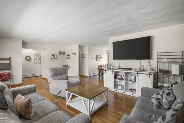 487 W Main Street, Evansville, WI 53536