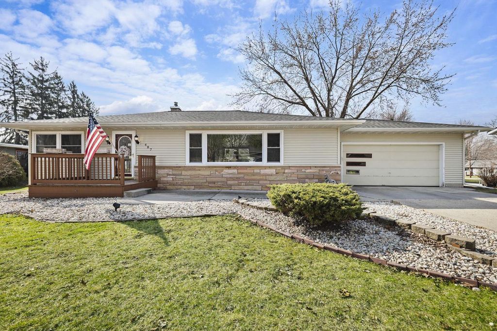 487 W Main Street, Evansville, WI 53536