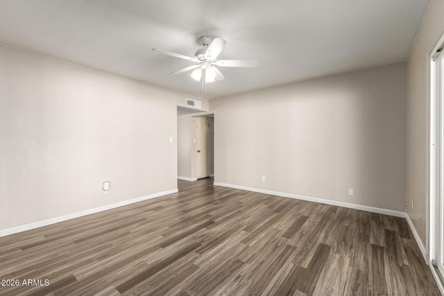 5726 W FRIER Drive, Glendale, AZ 85301