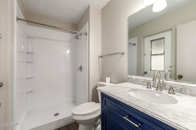 5726 W FRIER Drive, Glendale, AZ 85301