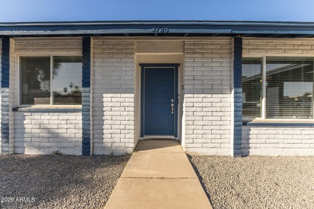 5726 W FRIER Drive, Glendale, AZ 85301