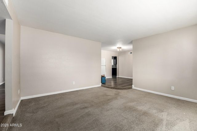 5726 W FRIER Drive, Glendale, AZ 85301