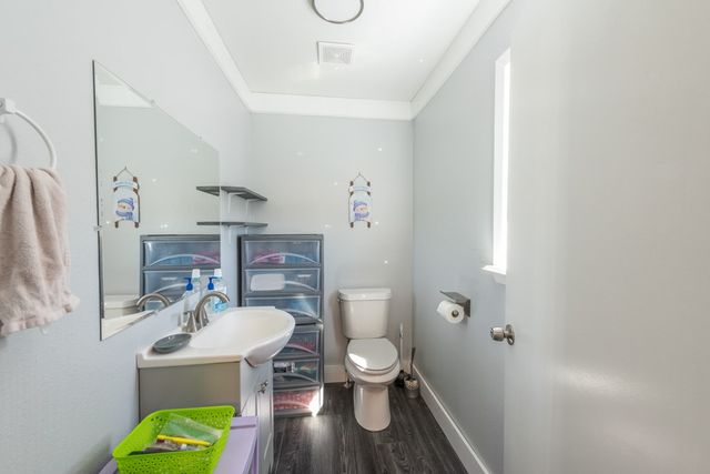 147 Lago Dr, Sandia, TX 78383