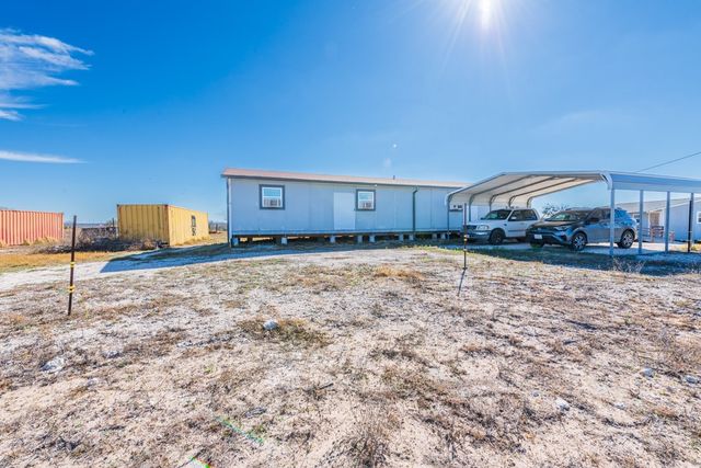 147 Lago Dr, Sandia, TX 78383