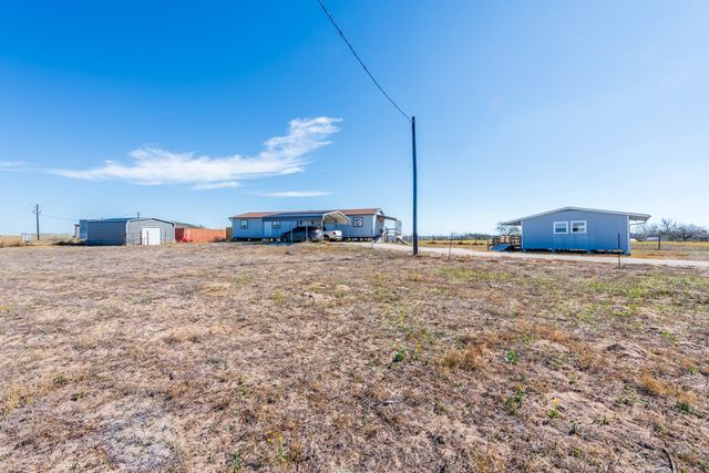 147 Lago Dr, Sandia, TX 78383