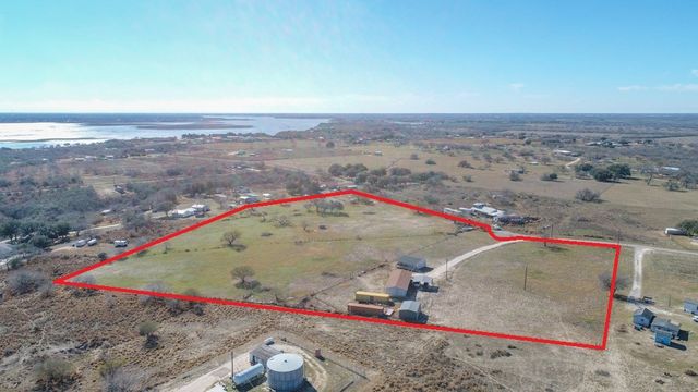 147 Lago Dr, Sandia, TX 78383