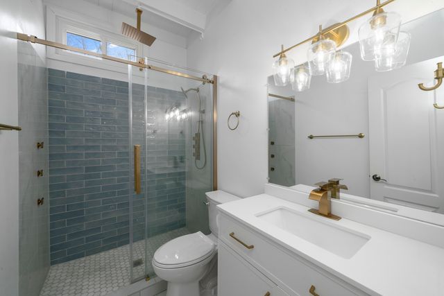 1740 Holiday Drive, Lake Holiday, IL 60548