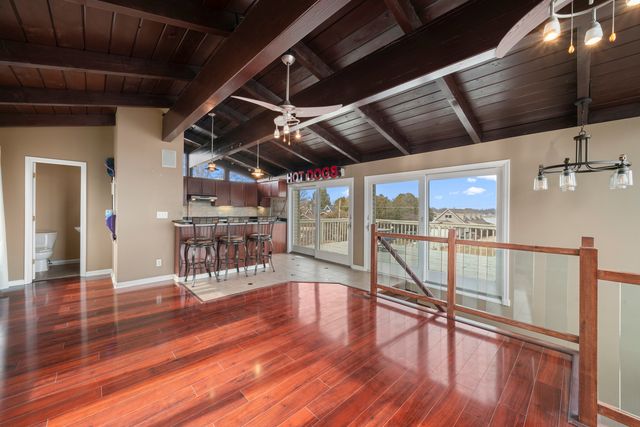 1740 Holiday Drive, Lake Holiday, IL 60548