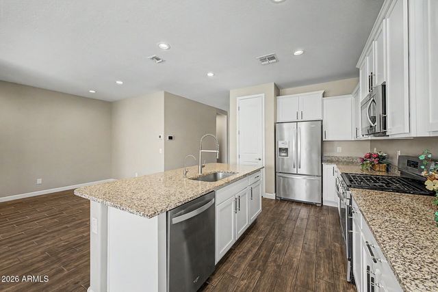 2011 W YELLOWBIRD Lane, Phoenix, AZ 85085