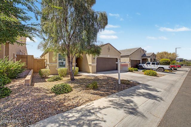 2011 W YELLOWBIRD Lane, Phoenix, AZ 85085