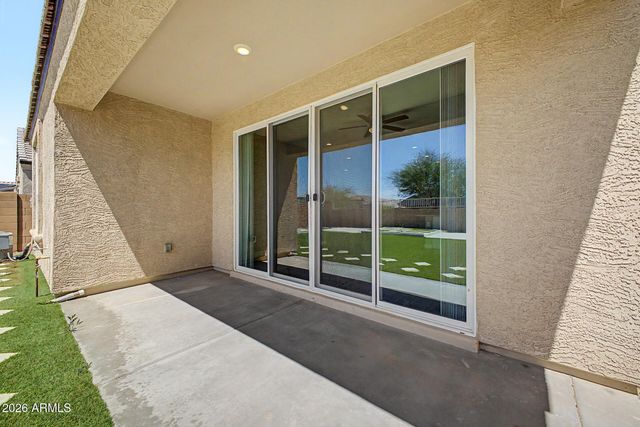 2011 W YELLOWBIRD Lane, Phoenix, AZ 85085