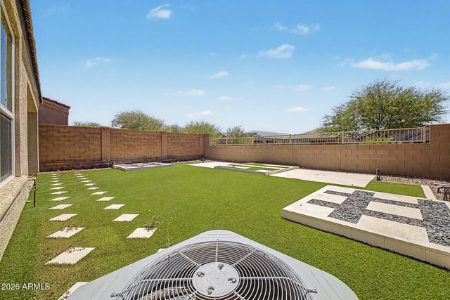 2011 W YELLOWBIRD Lane, Phoenix, AZ 85085