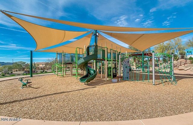 2011 W YELLOWBIRD Lane, Phoenix, AZ 85085