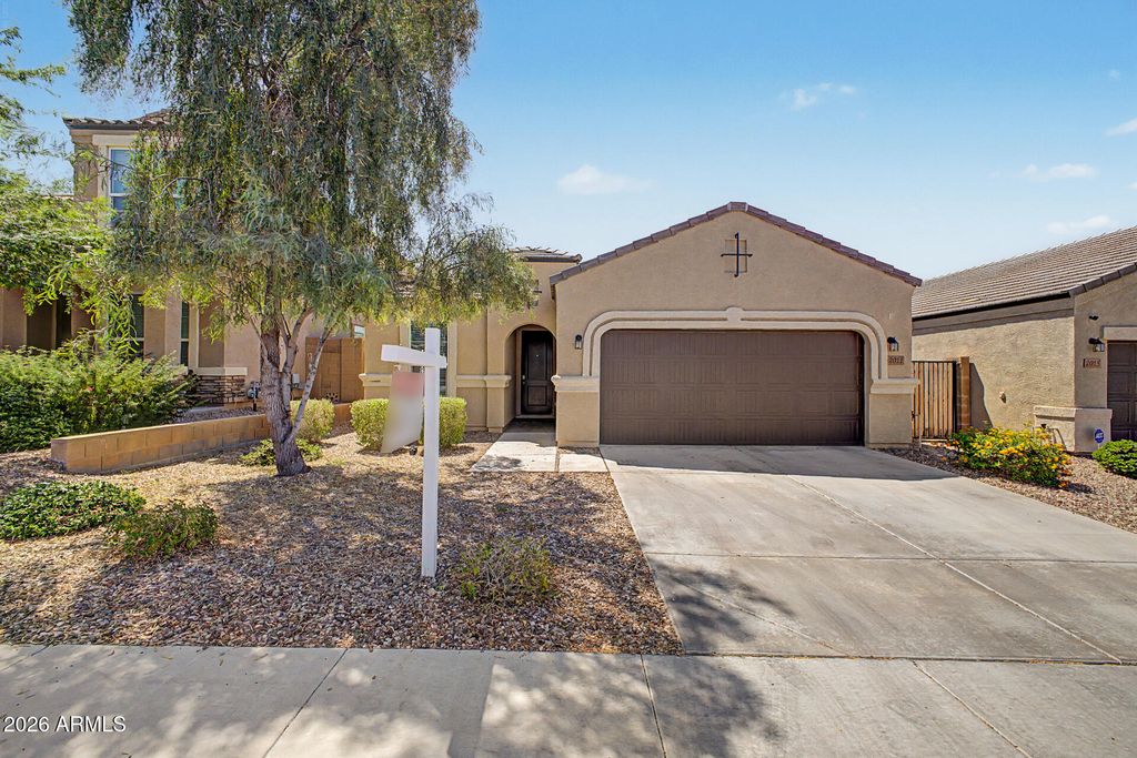 2011 W YELLOWBIRD Lane, Phoenix, AZ 85085