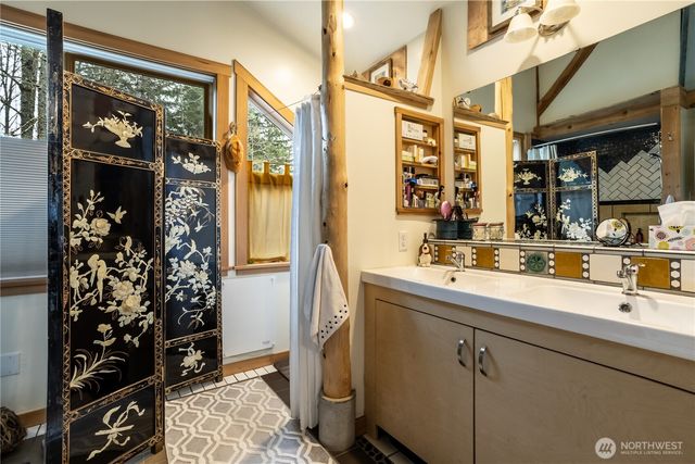 5450 Reese Hill Road, Sumas, WA 98295