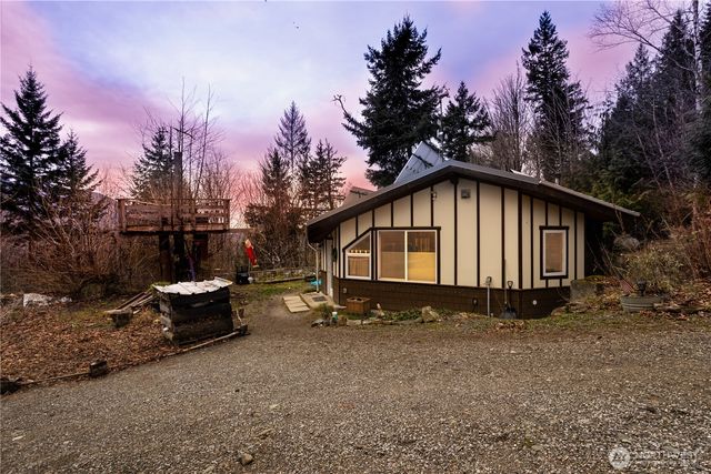 5450 Reese Hill Road, Sumas, WA 98295