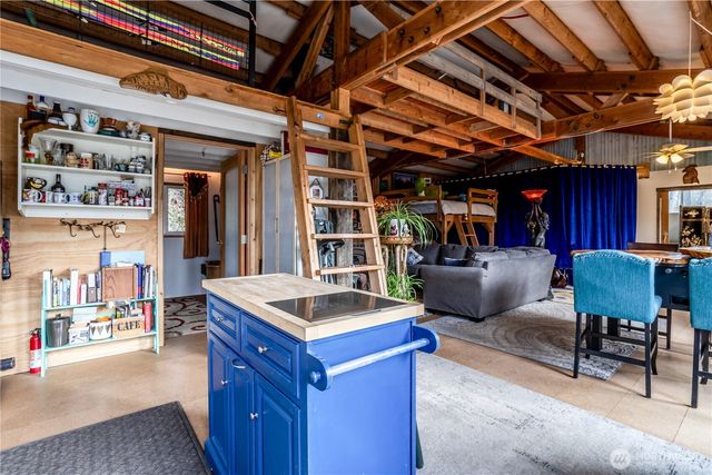 5450 Reese Hill Road, Sumas, WA 98295