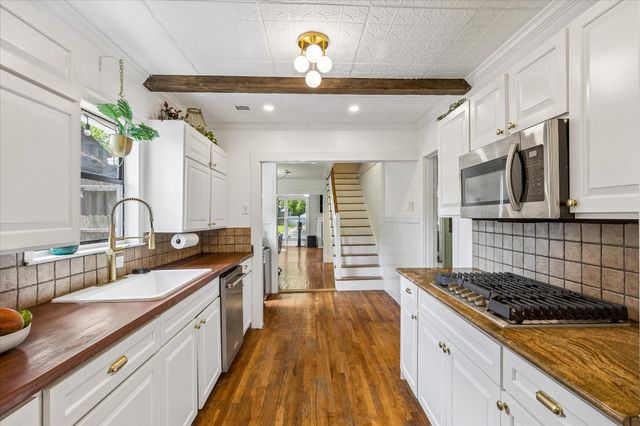 3821 W 5th Street, Fort Worth, TX 76107