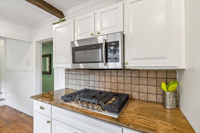 3821 W 5th Street, Fort Worth, TX 76107