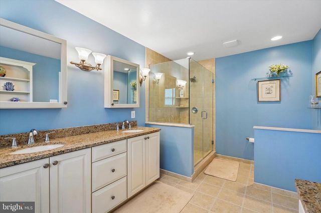 2027 WISTERIA LN, Lafayette Hill, PA 19444