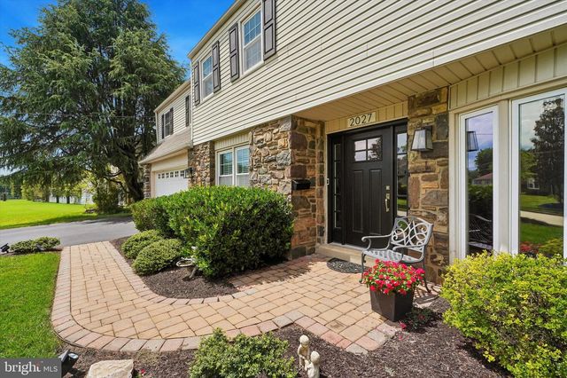 2027 WISTERIA LN, Lafayette Hill, PA 19444