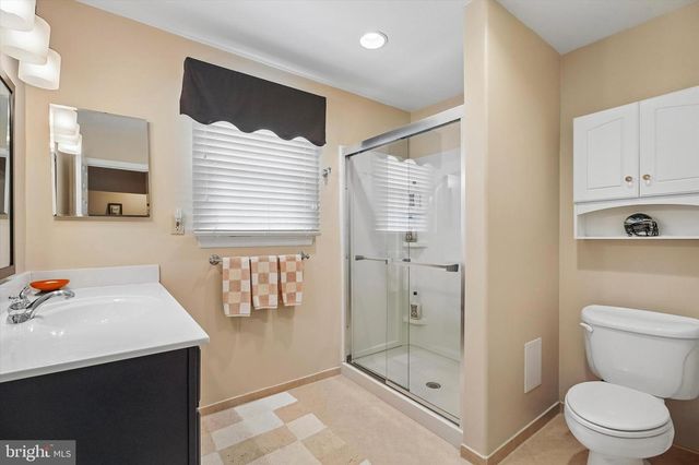 2027 WISTERIA LN, Lafayette Hill, PA 19444