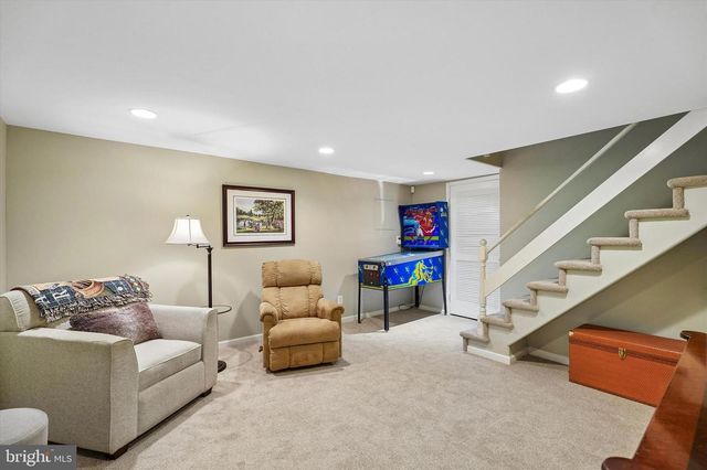 2027 WISTERIA LN, Lafayette Hill, PA 19444
