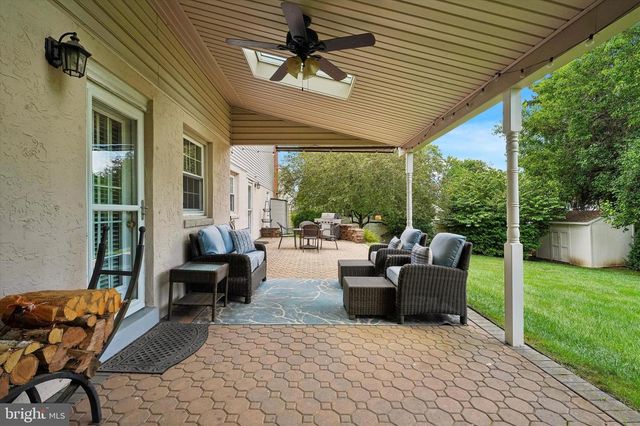 2027 WISTERIA LN, Lafayette Hill, PA 19444