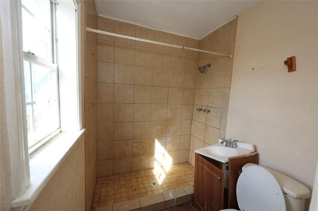 5410 Avenue M, Galveston, TX 77551