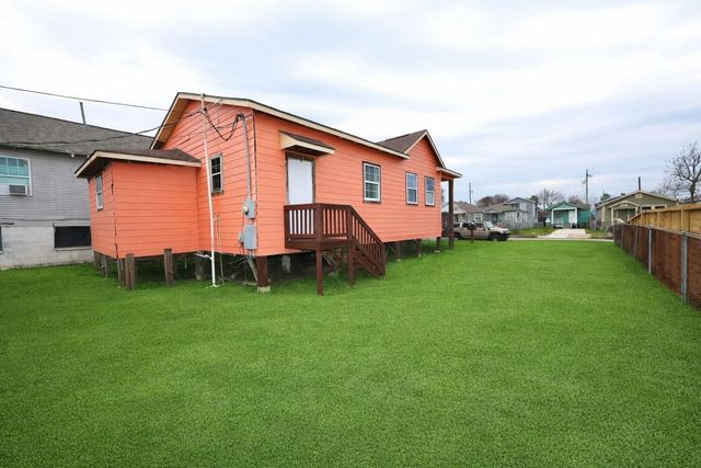 5410 Avenue M, Galveston, TX 77551