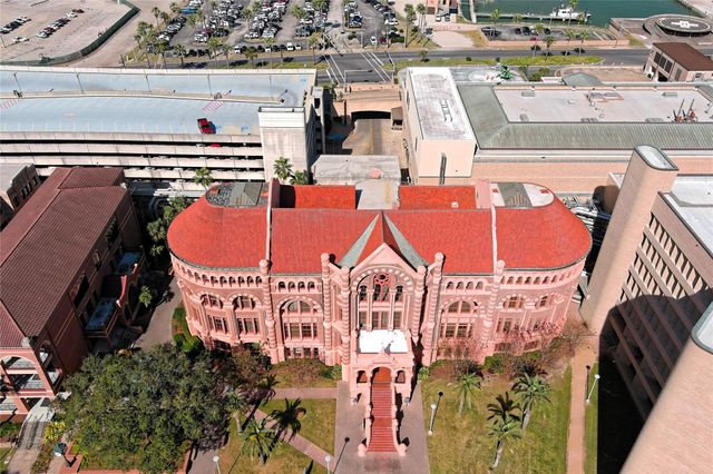 5410 Avenue M, Galveston, TX 77551