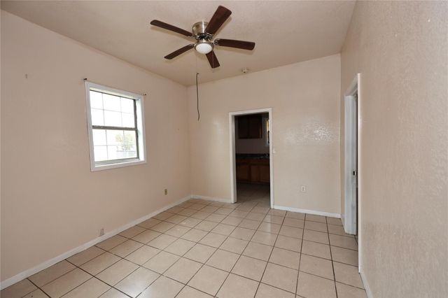 5410 Avenue M, Galveston, TX 77551