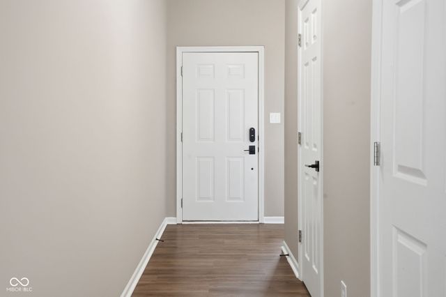 8078 Windham Lake Way, Indianapolis, IN 46214
