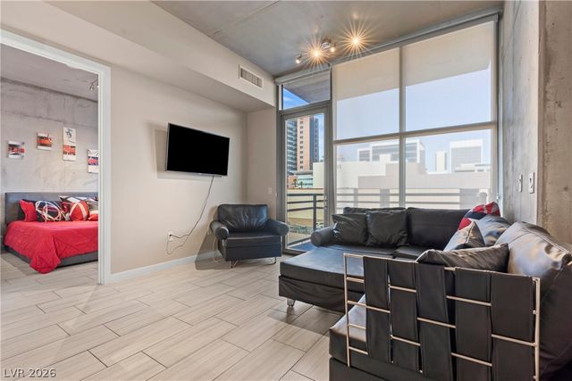 353 East Bonneville Avenue 385, Las Vegas, NV 89101