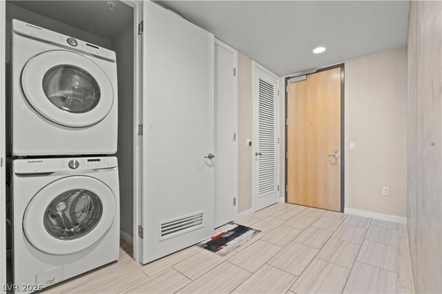 353 East Bonneville Avenue 385, Las Vegas, NV 89101