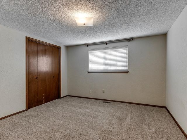 605 Park Drive, Yukon, OK 73099