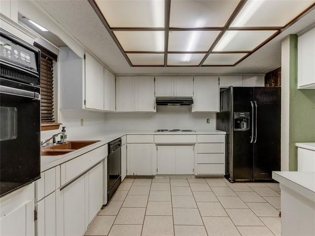 605 Park Drive, Yukon, OK 73099