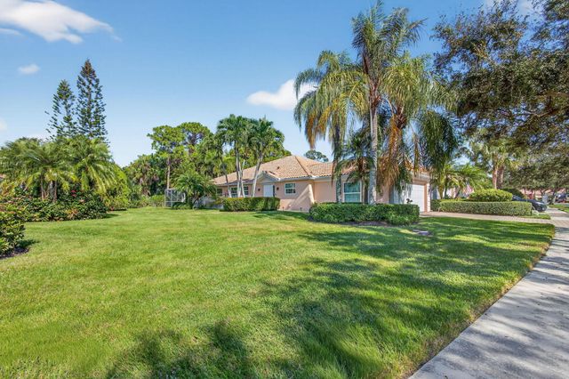 1035 SW Tamarrow Place, Stuart, FL 34997