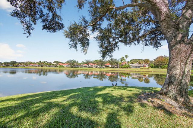 1035 SW Tamarrow Place, Stuart, FL 34997