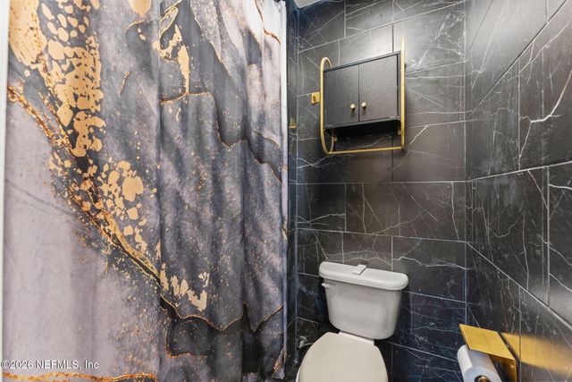 6672 GENTLE OAKS Drive W, Jacksonville, FL 32244