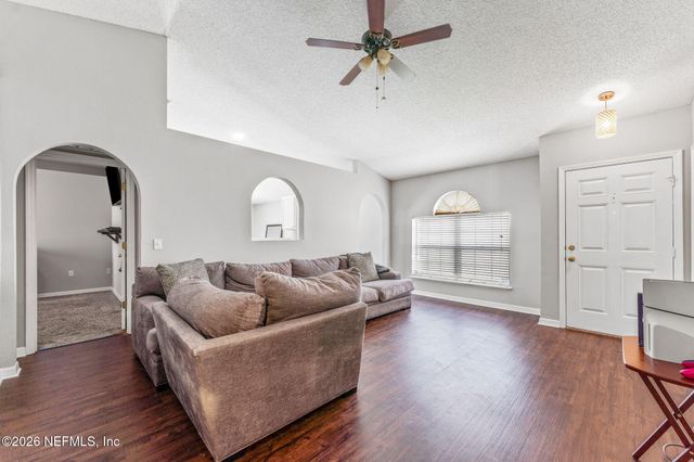 6672 GENTLE OAKS Drive W, Jacksonville, FL 32244