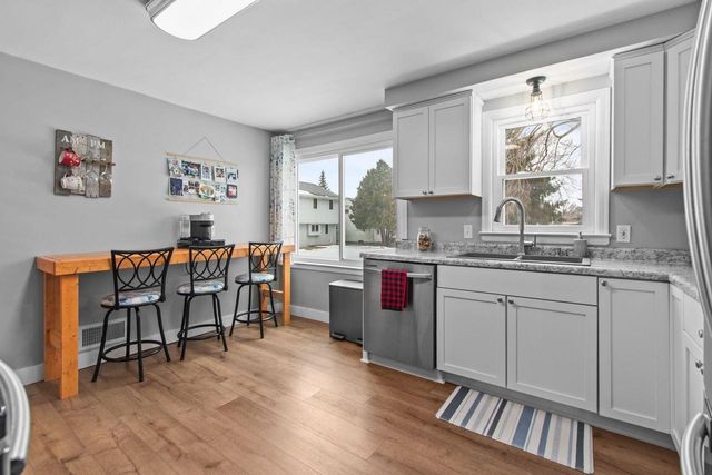 929 HARDING STREET, Menasha, WI 54952