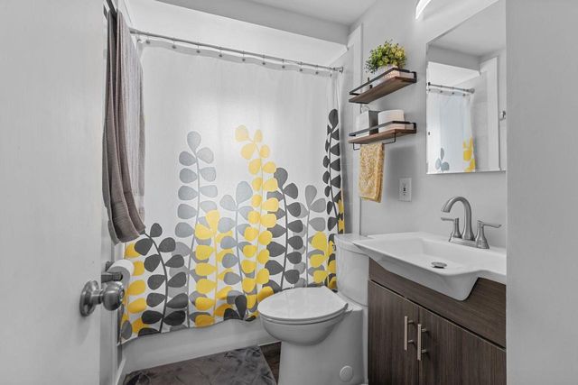 929 HARDING STREET, Menasha, WI 54952