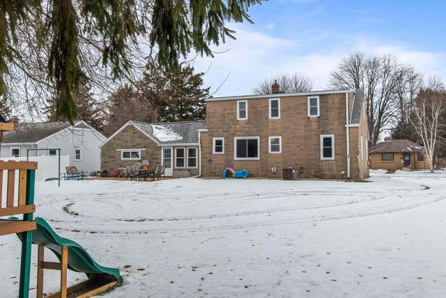 929 HARDING STREET, Menasha, WI 54952