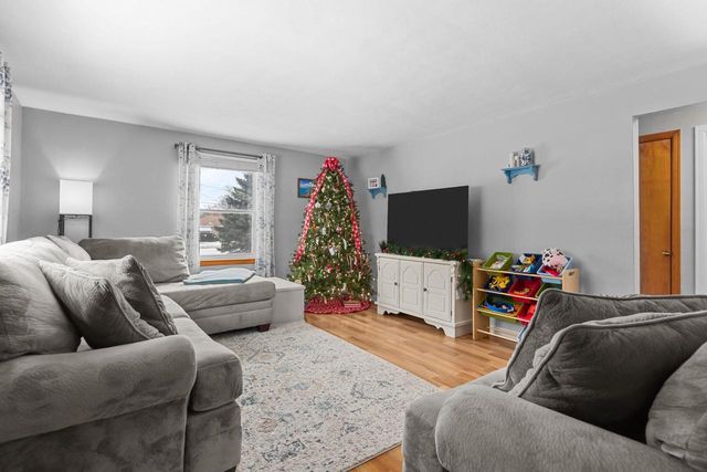 929 HARDING STREET, Menasha, WI 54952