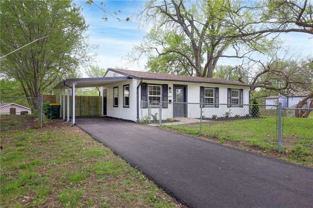 2605 S 48th Street, Kansas City, KS 66106