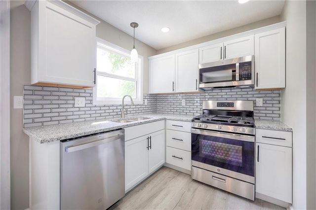 2605 S 48th Street, Kansas City, KS 66106