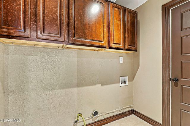 110 S GIBRALTAR Drive, El Paso, TX 79905